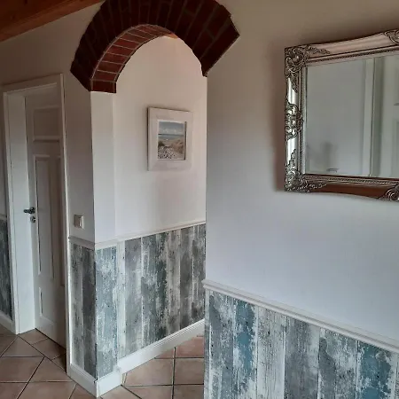 Tolles Ferienhaus In Pilsum - Ferienhaus Trientje - Mit Garten Und Ueberdachter Terrasse Exterior foto