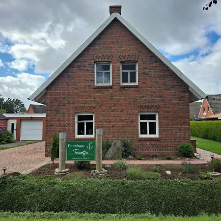 Tolles Ferienhaus In Pilsum - Ferienhaus Trientje - Mit Garten Und Ueberdachter Terrasse Exterior foto