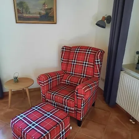 Tolles Ferienhaus In Pilsum - Ferienhaus Trientje - Mit Garten Und Ueberdachter Terrasse Exterior foto