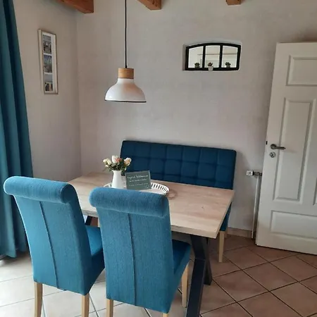 Tolles Ferienhaus In Pilsum - Ferienhaus Trientje - Mit Garten Und Ueberdachter Terrasse Exterior foto