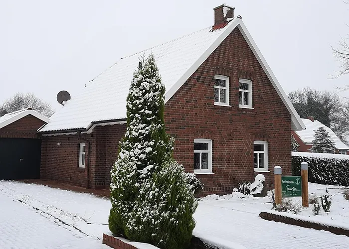 Tolles Ferienhaus In Pilsum - Ferienhaus Trientje - Mit Garten Und Ueberdachter Terrasse
