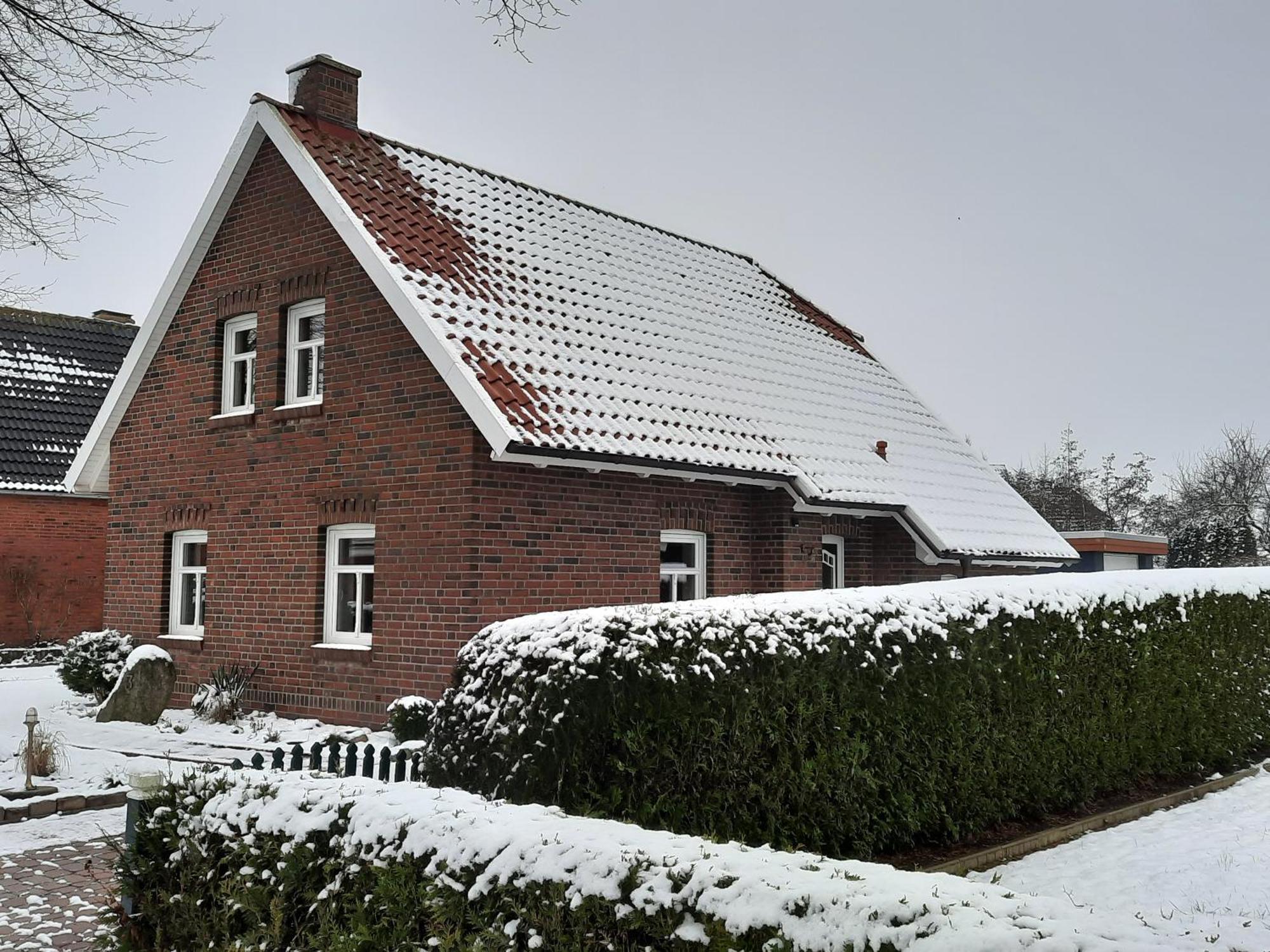 Tolles In - Trientje - Mit Garten Und Ueberdachter Terrasse Pilsum